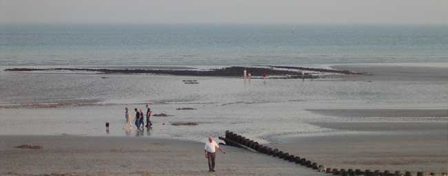 Low Spring Tide at Lancing Beach (Photograph by Andy Horton)